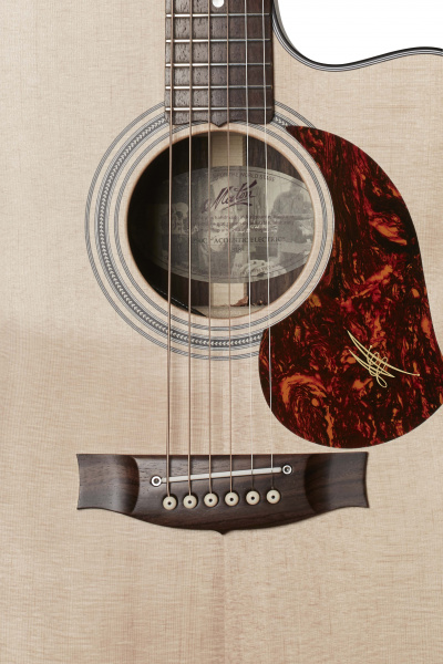 Гитара электроакустическая Maton ER90C