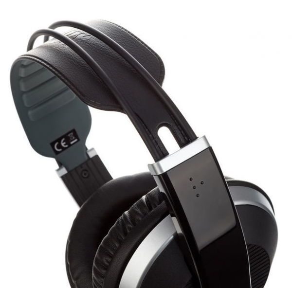 Студийные наушники Superlux HD688 Black