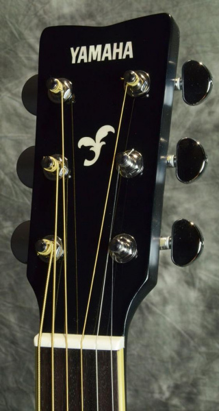 Гитара электроакустическая Yamaha FG-TA BL