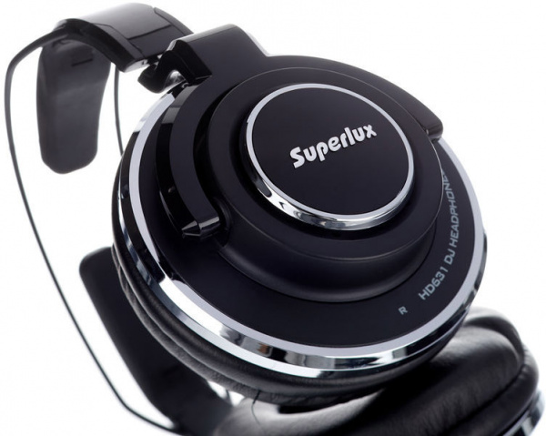 DJ-наушники Superlux HD631
