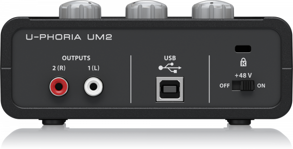 Звуковая карта Behringer UM2