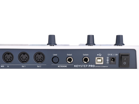 MIDI клавиатура ARTURIA KeyStep Pro WH